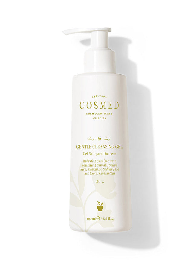 COSMED DAY TO DAY GENTLE CLEANSING GEL 400ML